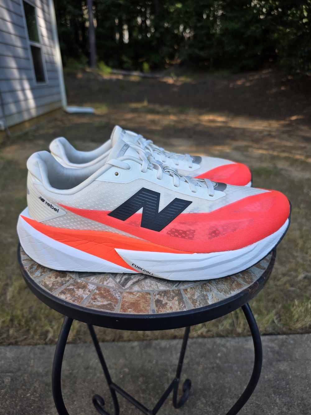 New Balance FuelCell Rebel v5 MFCXLV5 Urgent Red Sneaker Men Sz 12 Women Sz 13.5